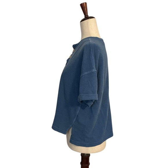 Universal Thread Women’s Short Sleeve French Terry Henley Top, Blue Size Small - Picture 4 of 10